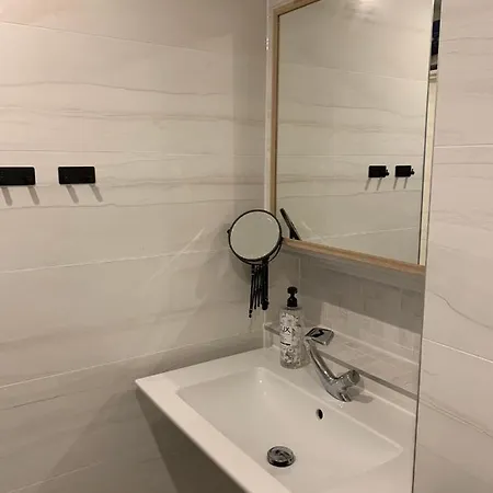 Pleskini Apartment *